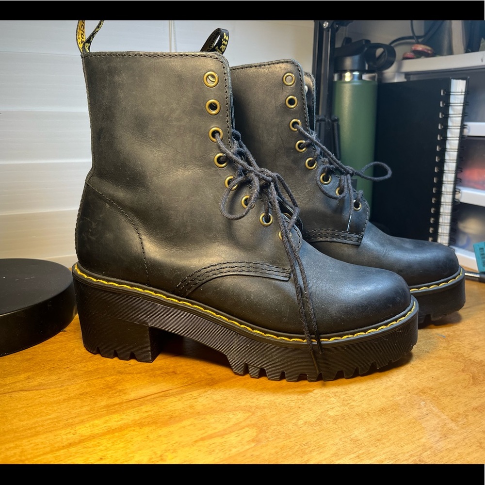 Shrivel HI Doc Martens US Size7